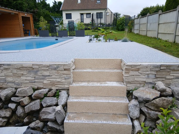 Image de couverture de l'album Pose de résine autour d'une piscine